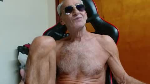 Snapshot of mjmadurengue chatting on 06.14.26 Mario jose online show from 06.14.26