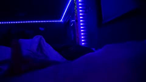 Snapshot of mjolnirandazzarra chatting on 03.12.25 mjolnirandazzarra online show from 03.12.25