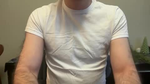 Snapshot of mlsex07 chatting on 12.03.25 LakeheadM online show from 12.03.25