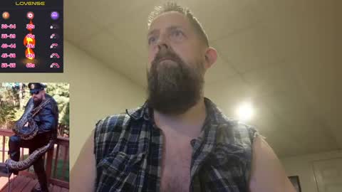 SMOKINsnakeEYEZ online show from 04.16.26