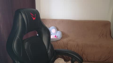 Lili online show from 12.13.24