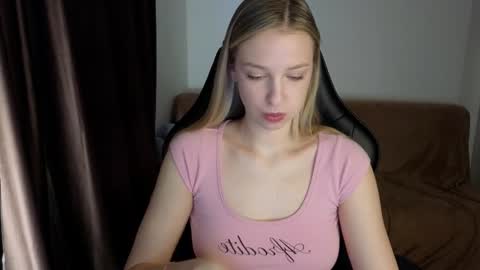 Lili online show from 12.15.24