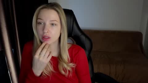 Lili online show from 12.17.24