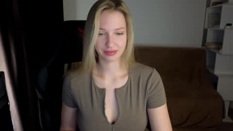 Lili online show from 12.28.24