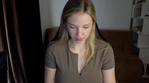 Lili online show from 12.30.24