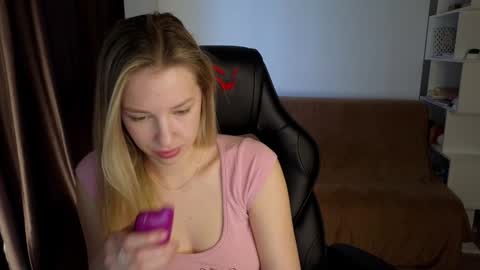 Lili online show from 01.09.25