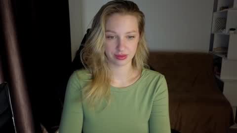 Lili online show from 01.27.25