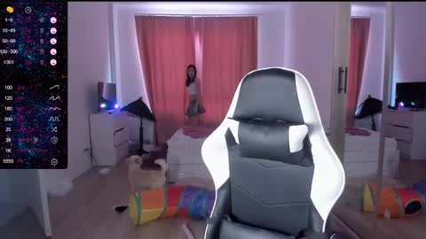 Lili online show from 02.25.25