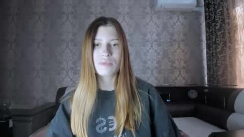 Lili online show from 09.16.25