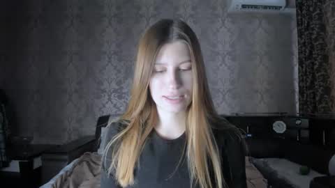 Lili online show from 09.28.25