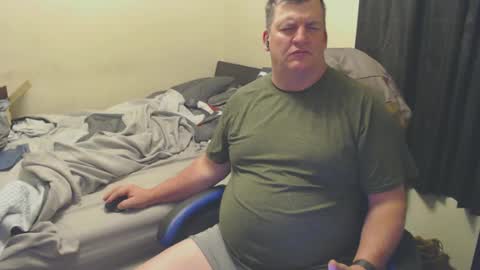 Snapshot of mmmthatsfunnn chatting on 01.10.25 mmmthatsfunnn online show from 01.10.25