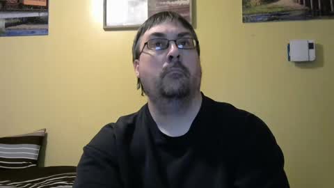 Snapshot of mmr45 chatting on 12.29.24 mmr45 online show from 12.29.24