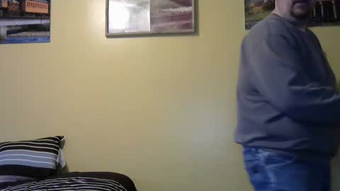 Snapshot of mmr45 chatting on 12.30.24 mmr45 online show from 12.30.24