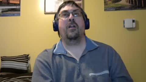 Snapshot of mmr45 chatting on 01.03.25 mmr45 online show from 01.03.25