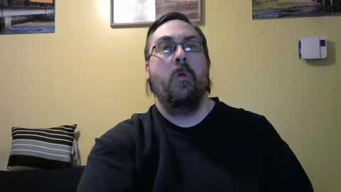 Snapshot of mmr45 chatting on 01.21.25 mmr45 online show from 01.21.25