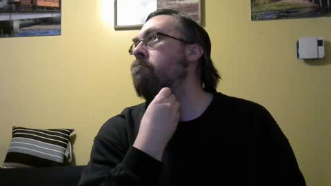 Snapshot of mmr45 chatting on 01.31.25 mmr45 online show from 01.31.25