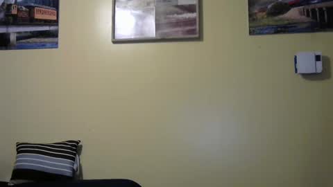 Snapshot of mmr45 chatting on 02.01.25 mmr45 online show from 02.01.25