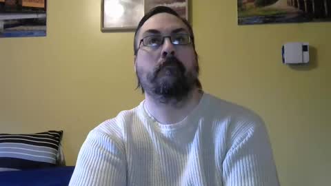 Snapshot of mmr45 chatting on 02.01.25 mmr45 online show from 02.01.25