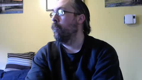 Snapshot of mmr45 chatting on 02.04.25 mmr45 online show from 02.04.25