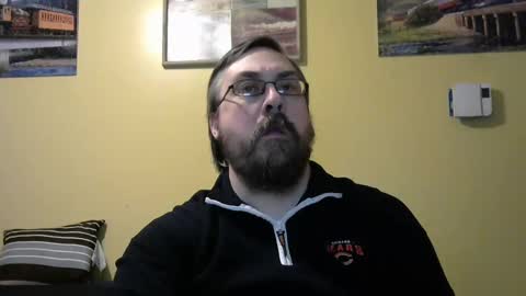 Snapshot of mmr45 chatting on 02.15.25 mmr45 online show from 02.15.25