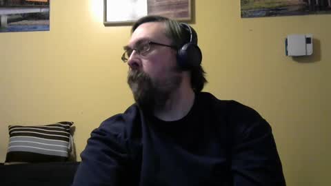 Snapshot of mmr45 chatting on 02.17.25 mmr45 online show from 02.17.25