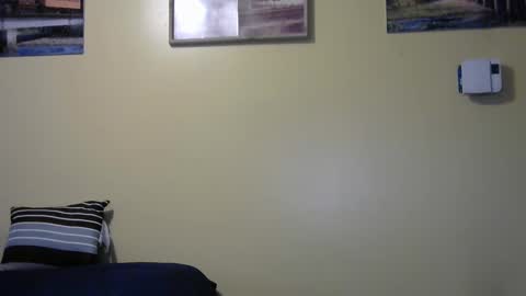 Snapshot of mmr45 chatting on 02.18.25 mmr45 online show from 02.18.25