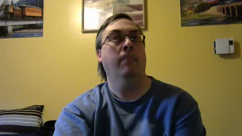 Snapshot of mmr45 chatting on 02.18.25 mmr45 online show from 02.18.25
