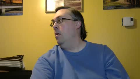 Snapshot of mmr45 chatting on 02.19.25 mmr45 online show from 02.19.25