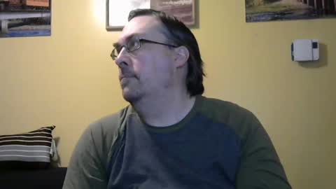 Snapshot of mmr45 chatting on 03.01.25 mmr45 online show from 03.01.25