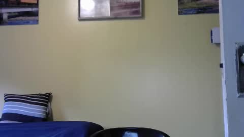 Snapshot of mmr45 chatting on 03.01.25 mmr45 online show from 03.01.25