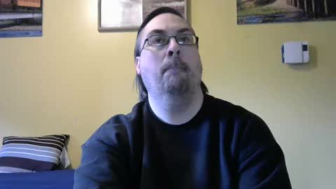 Snapshot of mmr45 chatting on 03.03.25 mmr45 online show from 03.03.25
