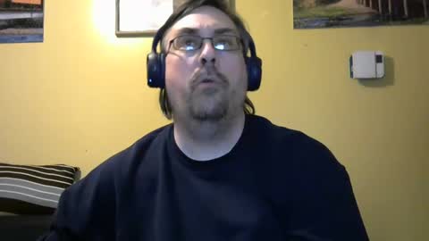 Snapshot of mmr45 chatting on 03.05.25 mmr45 online show from 03.05.25