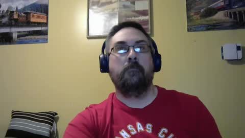 Snapshot of mmr45 chatting on 09.22.25 mmr45 online show from 09.22.25