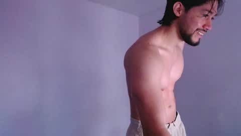 MNT O VILA online show from 12.20.25