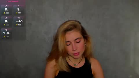 Snapshot of moanamo chatting on 02.01.26 Princess Moana online show from 02.01.26