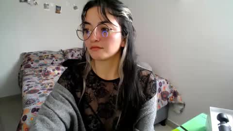 Snapshot of mocca_117 chatting on 11.18.25 Sam online show from 11.18.25