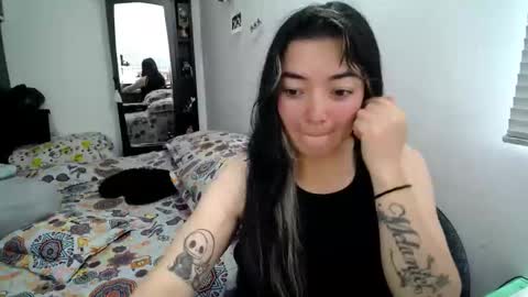 Snapshot of mocca_117 chatting on 11.24.25 Sam online show from 11.24.25