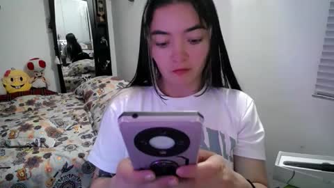 Snapshot of mocca_117 chatting on 12.02.25 Sam online show from 12.02.25