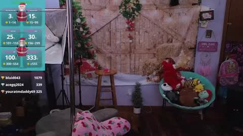 Snapshot of mocha_ chatting on 12.19.24 MOCHA JAMES THE NPC online show from 12.19.24