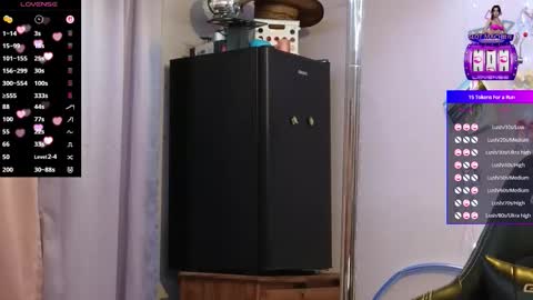 Snapshot of mocha_ chatting on 11.16.25 MOCHA JAMES THE NPC online show from 11.16.25