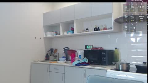 Snapshot of model_10 chatting on 09.12.25 Tatiana online show from 09.12.25