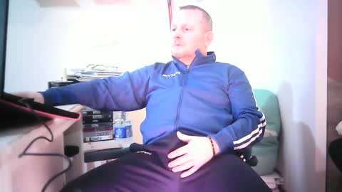 Snapshot of modesto1969 chatting on 01.02.25 modesto1969 online show from 01.02.25