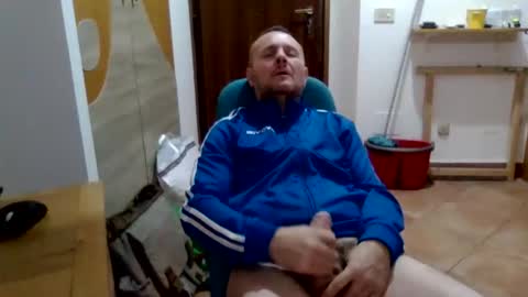 Snapshot of modesto1969 chatting on 10.29.25 modesto1969 online show from 10.29.25