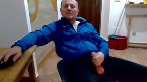 Snapshot of modesto1969 chatting on 11.20.25 modesto1969 online show from 11.20.25