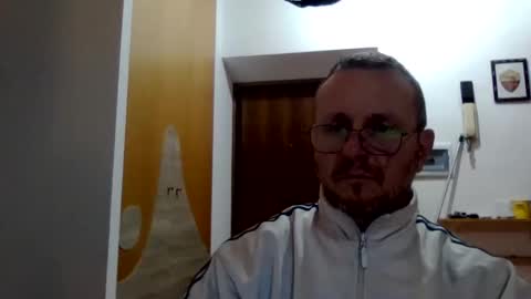 Snapshot of modesto1969 chatting on 12.04.25 modesto1969 online show from 12.04.25