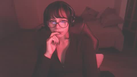 Snapshot of modjo_ chatting on 12.05.24 Modjo online show from 12.05.24