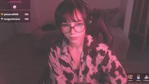 Snapshot of modjo_ chatting on 12.24.24 Modjo online show from 12.24.24