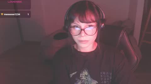 Snapshot of modjo_ chatting on 01.28.25 Modjo online show from 01.28.25