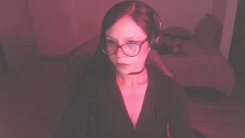 Snapshot of modjo_ chatting on 02.24.25 Modjo online show from 02.24.25