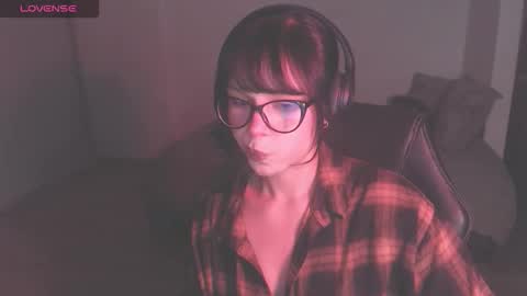 Snapshot of modjo_ chatting on 09.21.25 Modjo online show from 09.21.25